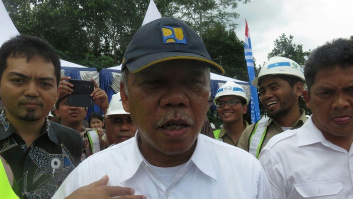 Tol Pertama di Kalimantan Ditargetkan Selesai 2018