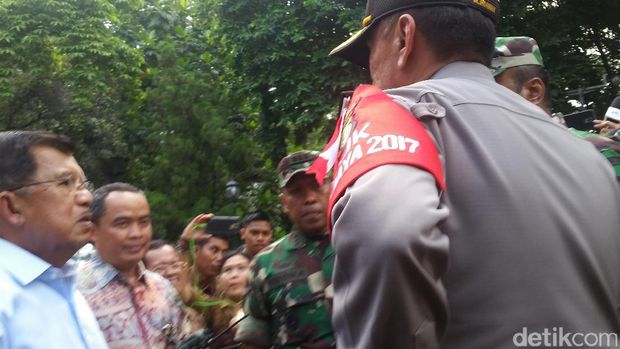 Kapolda dan Pangdam Boncengan ke Istana Wapres, JK: Jangan Ada yang Menembak