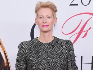 Parasite Dibuat Serial TV, Mark Ruffalo-Tilda Swinton Jadi Incaran