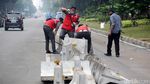 Separator Busway Rusak Pasca Demo 4 November