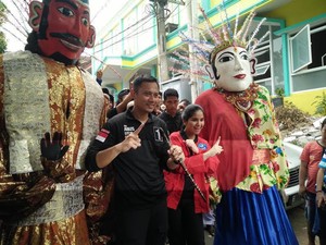 Kisah Agus Yudhoyono dan Golok Pendekar Entong Gendut