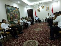 Demonstran Ngotot Ketemu Jokowi, Begini Cerita Akhirnya Mau Bertemu Wapres JK 