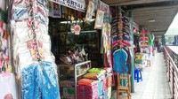 Namun, untuk saat ini pesanan atribut Pilkada masih belum ramai, di Pasar Senen, Jakarta.