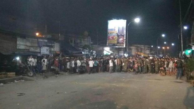 Lepas Tengah Malam, Warga Penjaringan Sempat Lempar Bom Molotov Kepada Aparat