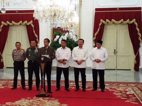 Jaket Jokowi Ramai Dijual di Instagram Seharga Rp 100 Ribuan