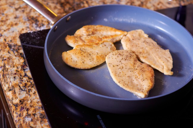 Ini 9 Cara Memasak Daging Ayam Agar Lebih Empuk dan Juicy (2)