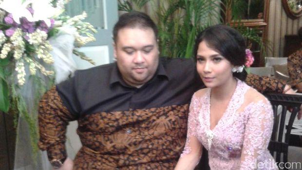 Didi dan Vanessa Angel