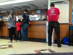 Sempat Melesat Rp 13.485, Masyarakat Belum Ramai Tukar Dolar