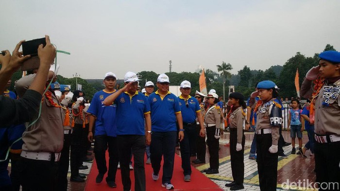 Hindari Kecelakaan, Menhub Imbau Warga Gunakan Kendaraan Umum