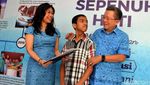 Blue Bird Bagikan Ribuan Beasiswa