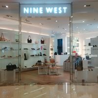 outlet nine west