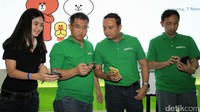 Melalui Inovasi terbaru dan pertama kali di perbankan Indonesia ini, kini transfer e-cash dapat dilakukan semudah kirim text di aplikasi chatting LINE.