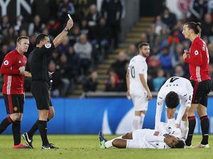 Absen Lawan Arsenal, Ibrahimovic Minta Maaf