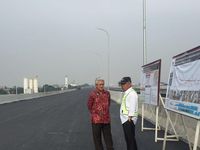Jokowi Blusukan ke Proyek Tol Becakayu