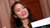 Ia senang dipercaya untuk membawakan lagu duet tersebut. Pool/Ismail/detikFoto.