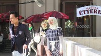 Pemeran Pras dan Meirose bertemu tidak sengaja di Budapest Keleti Pályaudvar, yang merupakan stasiun kereta api.