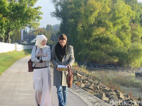 Menunggu 'SYTD 2', Cut Meyriska Pacaran dengan Roger Danuarta?