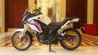 Mesin itu mampu menyemburkan tenaga hingga 15 bhp pada 11.000 rpm dengan torsi 14,9 Nm pada 7.000 rpm.