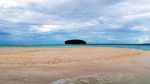 Foto-foto Ajaibnya Pasir Timbul di Raja Ampat