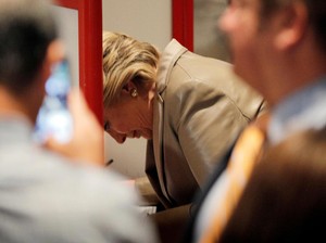 Memilih di New York, Hillary: Saya Akan Lakukan yang Terbaik Jika Menang