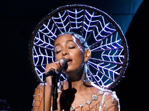 Solange Batal Tampil di Coachella, Kenapa?