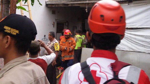 Dua Rumah di Cipinang Muara Terbakar, Seorang Warga Terluka