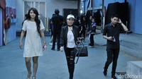 Femmy Permatasari usai mengisi acara Rumpi No Secret di Gedung Trans TV, Tendean, Jakarta Selatan, pada Senin (7/11/2016). Pool/Noel/detikFoto.