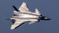Jet tempur siluman itu dipamerkan di Zhuhai Air Show di Provinsi Guangdong pekan lalu. Stringer/Reuters/detikFoto.