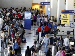 AS Longgarkan Gerbang di 15 Bandara untuk Negara Ini