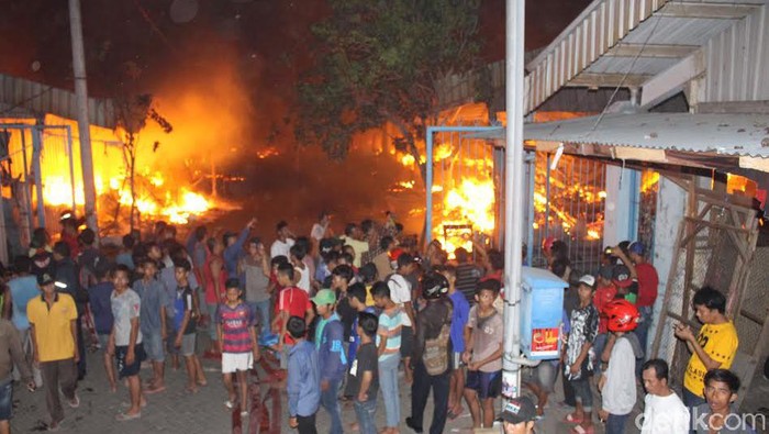 Pasar Baru Porong Sidoarjo Terbakar