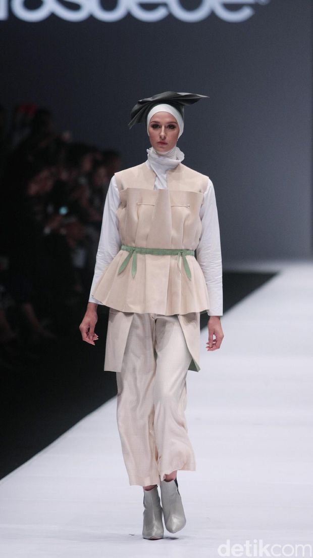 Modest wear rancangan Etu. 