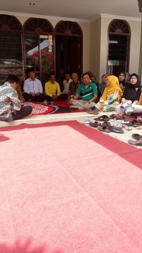 Kampanye di Rumah Warga, Andika Janji Ciptakan Peluang Kerja