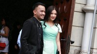Ruben Onsu bersama Sarwendah. Pool/Palevi S/detikFoto.