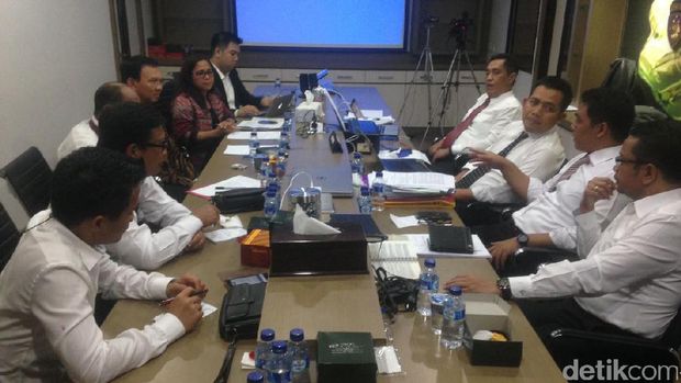 suasana pemeriksaan Ahok di Mabes Polri