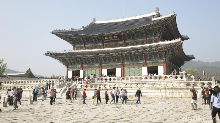 Objek wisata Istana Gyeongbokgung di Seoul