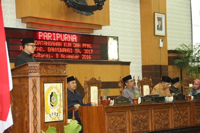 APBD Banyuwangi Dirancang, Bupati Jamin Listrik Sampai ke Rumah Warga Miskin