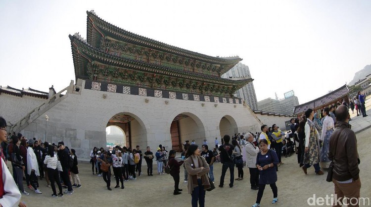 Objek wisata Istana Gyeongbokgung di Seoul