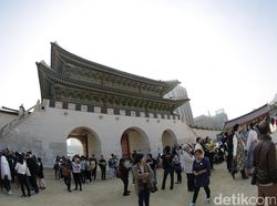 Before After Kota Seoul Zaman Melarat dan Zaman K-Pop