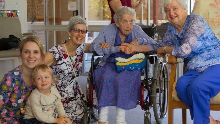 Penduduk Tertua di Queensland Tetap Aktif di Usia 109 tahun