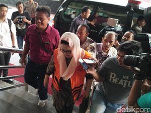 KPK Kembali Periksa Eks Menkes Siti Fadilah Soal Kasus Korupsi Alkes