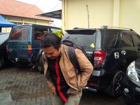 Polisi Amankan 4 Koper Uang Asing Palsu Milik Dimas Kanjeng