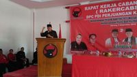 Cawagub Embay Emosional saat Bicara Perilaku Koruptif Para Birokrat di Banten