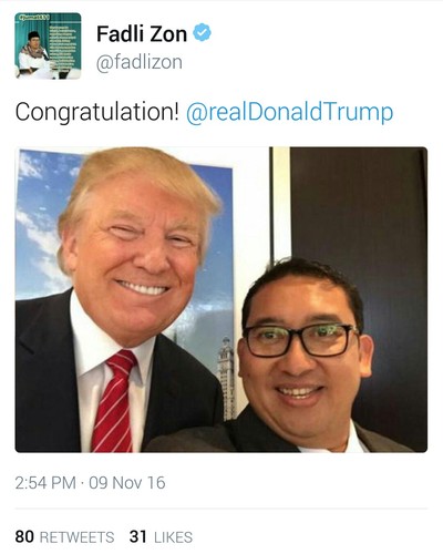 Foto: Fadli Zon kembali unggah foto selfie dengan Trump (Twitter/fadlizon) Foto: Fadli Zon kembali unggah foto selfie dengan Trump (Twitter/fadlizon)