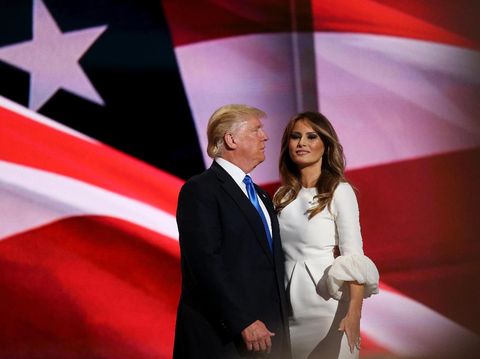 Melania Trump Pakai Gaun Dolce & Gabbana, Netizen Geram