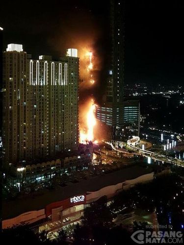  Kebakaran di Apartemen Neo Soho, Jakarta Barat, Rabu (9/11/2016)