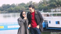 Mereka berdiskusi apa ya kira-kira?