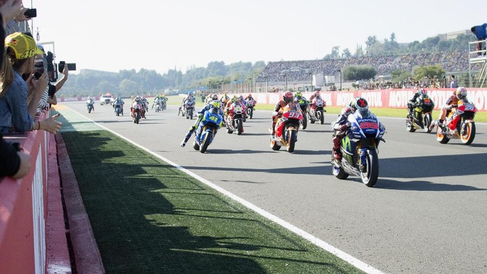 Persaingan Musim 2017 Diprediksi Lebih Sulit, tapi Bagus buat MotoGP