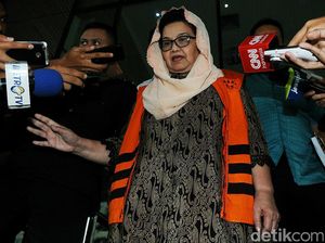 Pemeriksaan Lanjutan Siti Fadilah