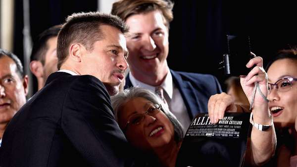So Sad! Usai Cerai, Brad Pitt Makin Kurus So Sad! Usai Cerai, Brad Pitt Makin Kurus