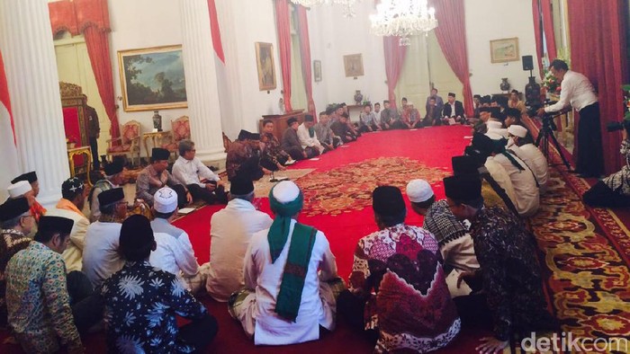Jokowi Temui Pimpinan Ponpes Jabar dan Banten di Istana